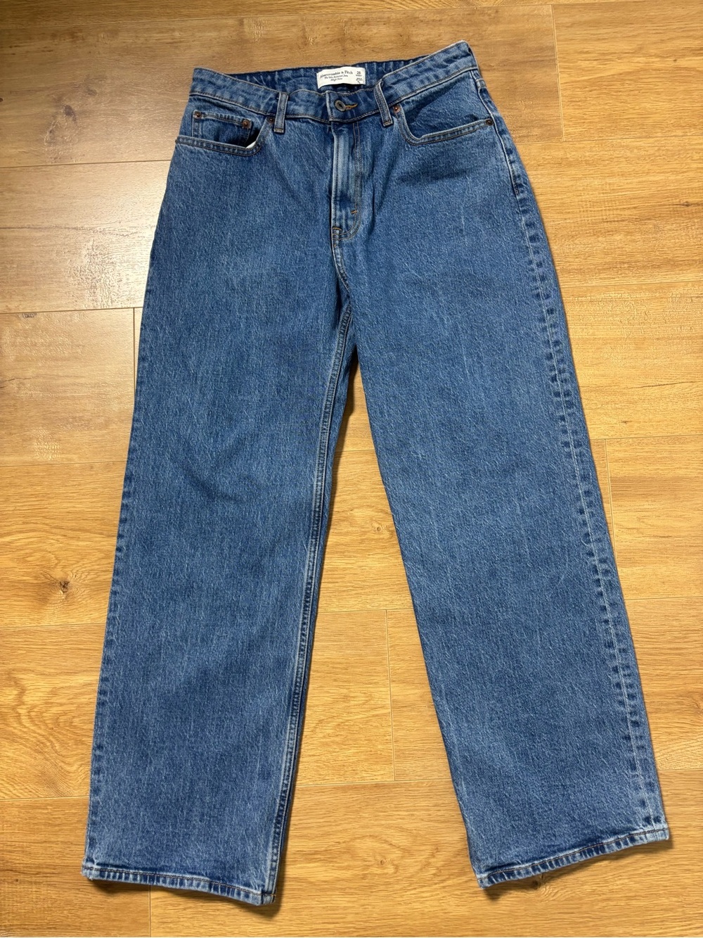 Abercrombie & Fitch Curve Love High Rise 90s Relaxed Jeans 28 Short Blue Denim - Picture 7 of 13